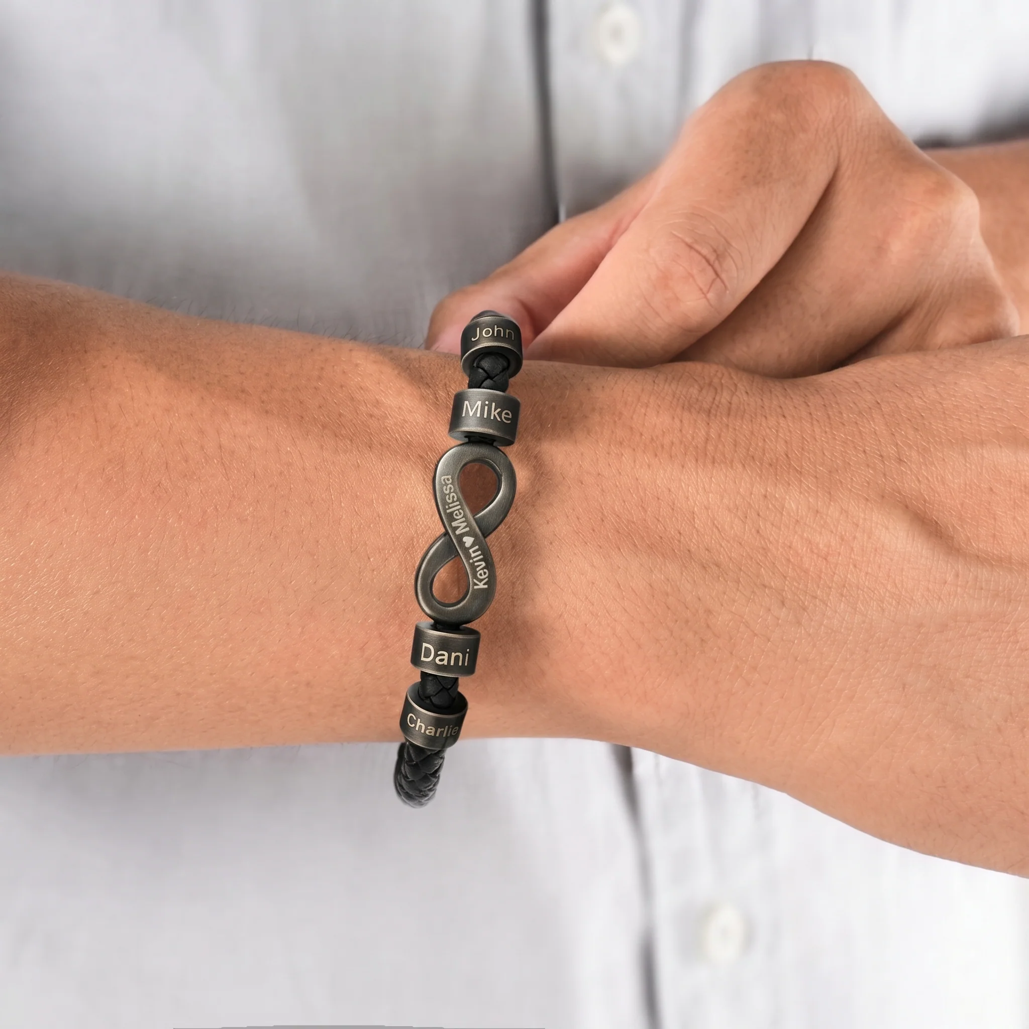 Infinity-Armband mit Gravur - Image 5