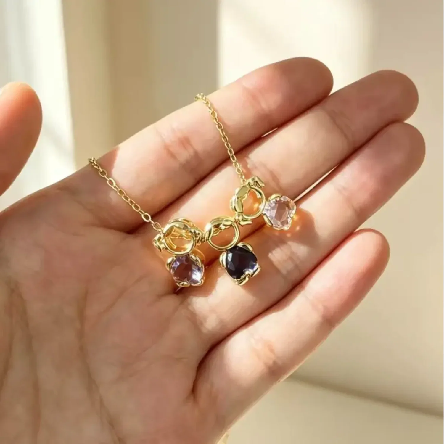 Nivora - Children’s Necklace - Image 4