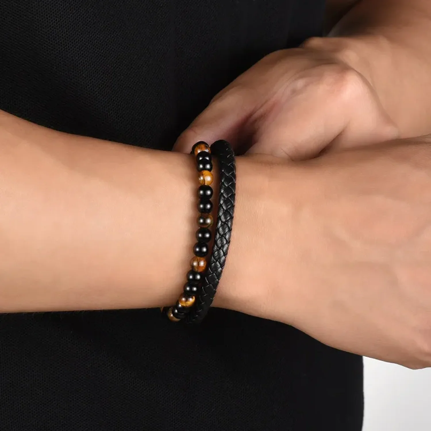 Sønnens skjold – tigerøye-armbånd - Image 3