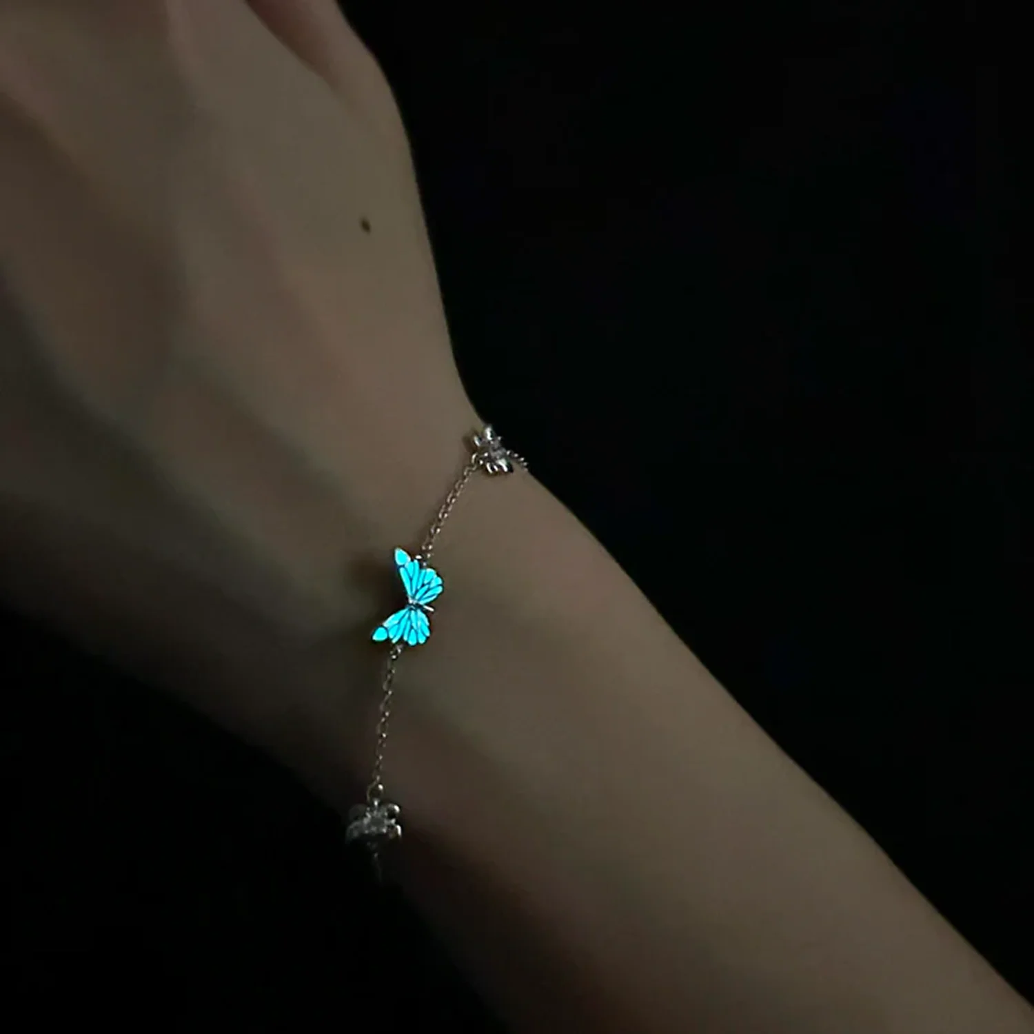 Pulsera Mariposa Azul Radiante - Image 4